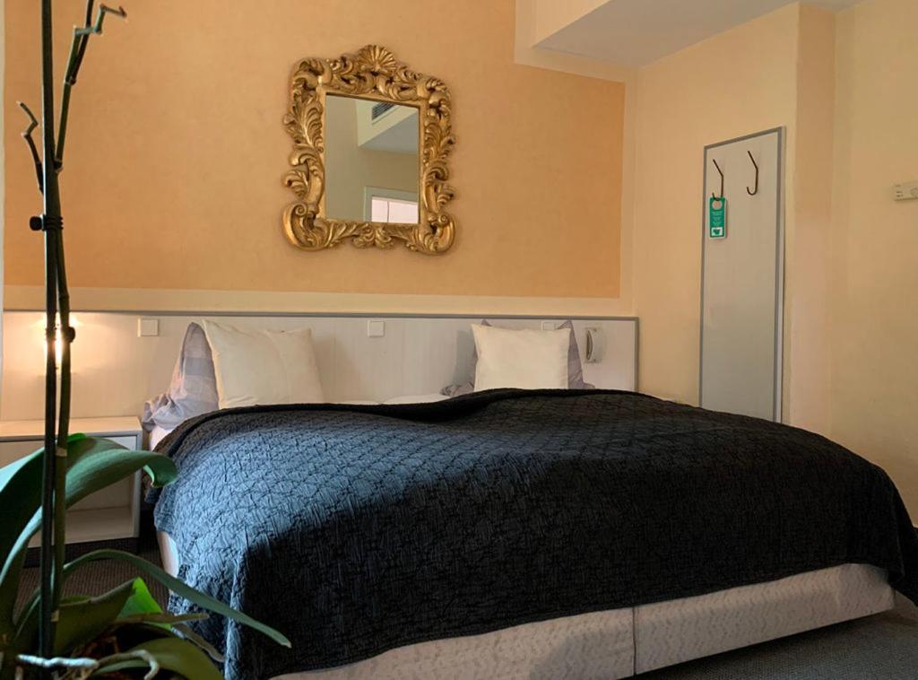 Hotel Blaufuchs Petershagen-Eggersdorf Εξωτερικό φωτογραφία